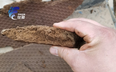 污泥調(diào)理劑對疊螺機(jī)脫水效果好嗎-青島仕駿