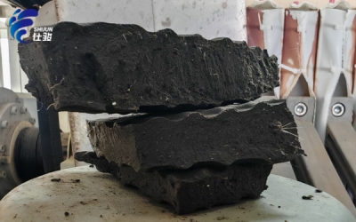 板框污泥脫水,選對藥劑很關鍵-青島仕駿